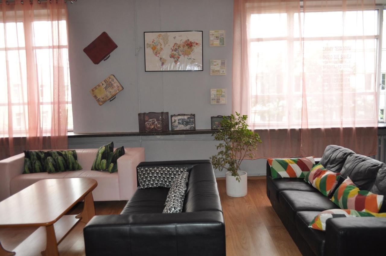 Sm Oleandry Hostel Krakow Ngoại thất bức ảnh