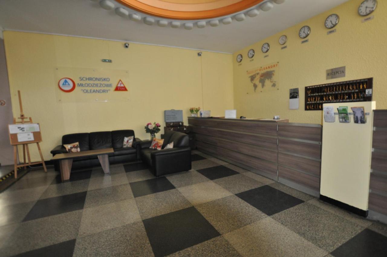 Sm Oleandry Hostel Krakow Ngoại thất bức ảnh